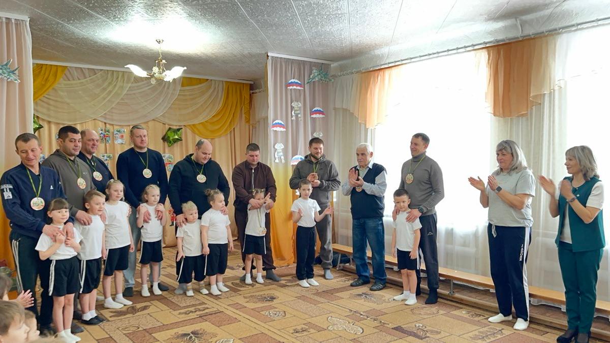 Юные жители Ставрополья и ЛНР вновь пообщались онлайн