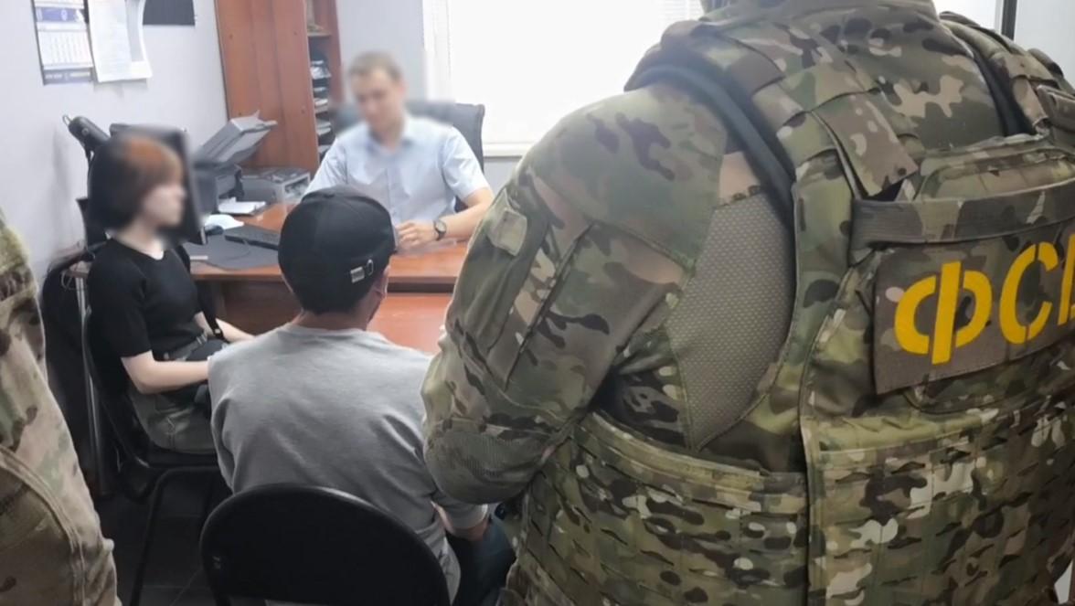 Психически нездоровая девушка склоняла школьника из Ставрополя к акциям насилия