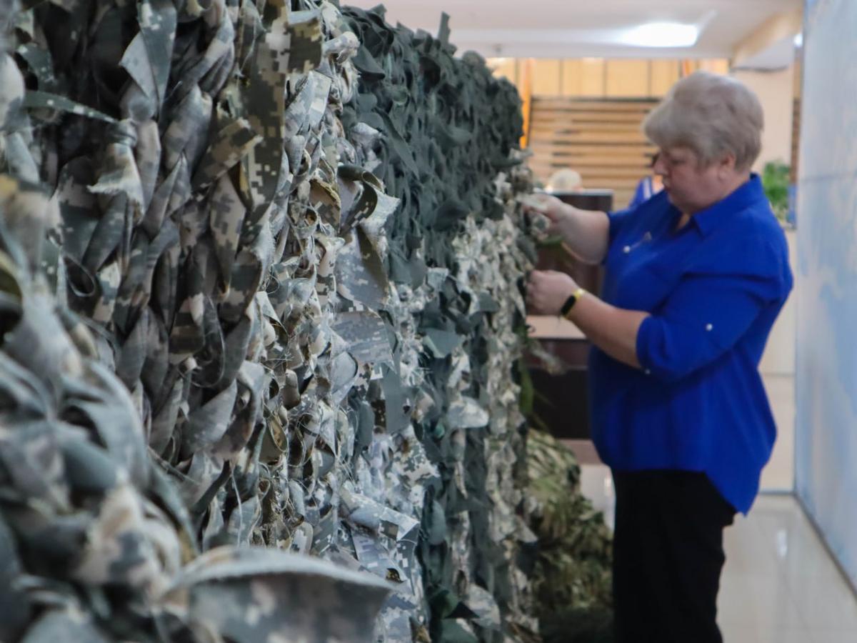 Уже более 2,5 тыс маскировочных сетей Кочубеевский округ отправил нашим бойцам