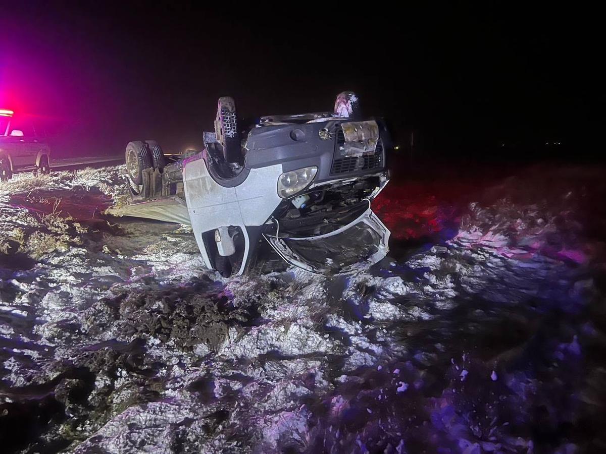 При опрокидывании «ГАЗели» в Нефтекумском округе травмирована 3-летняя пассажир