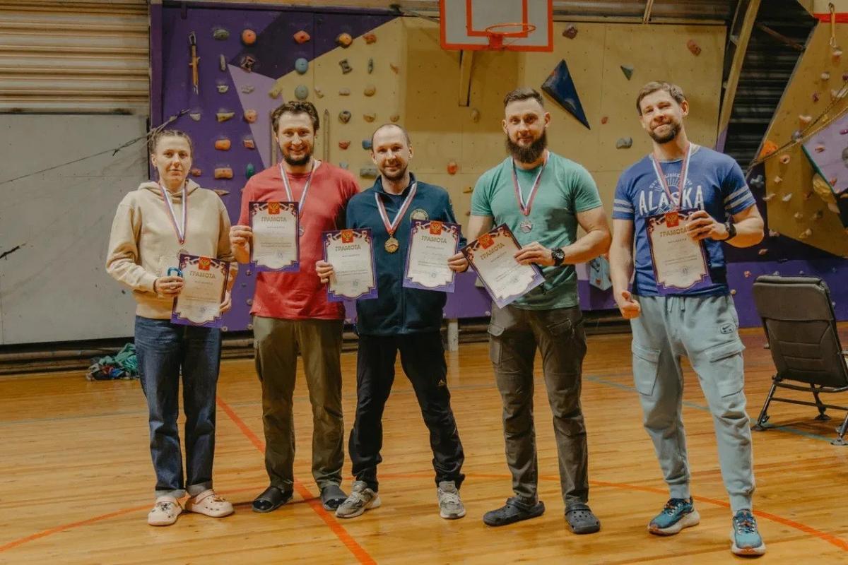 Ставропольские спасатели стали чемпионами на городских соревнованиях по альпинизму