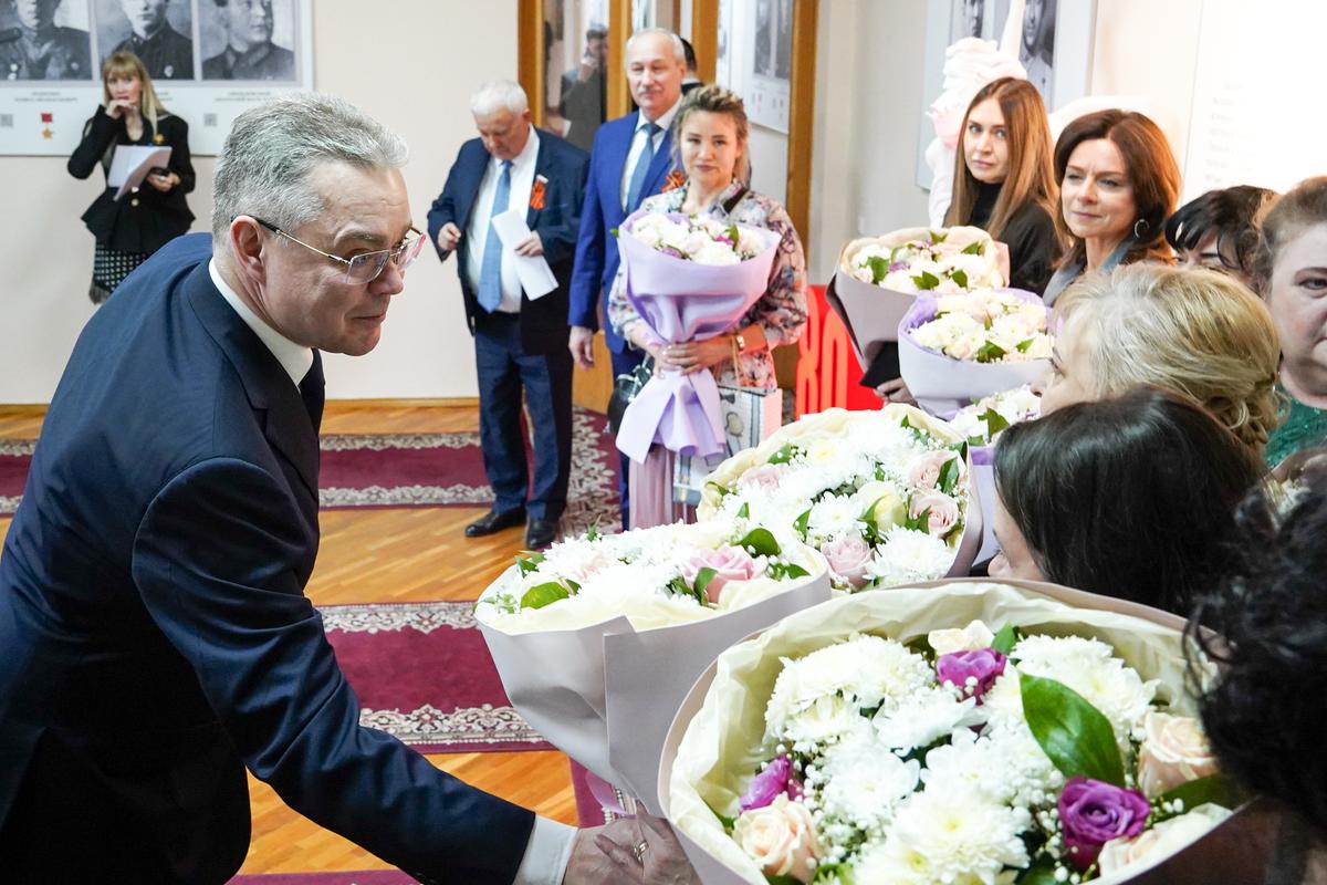Глава Ставрополья чествовал вдов и матерей погибших при исполнении долга Героев