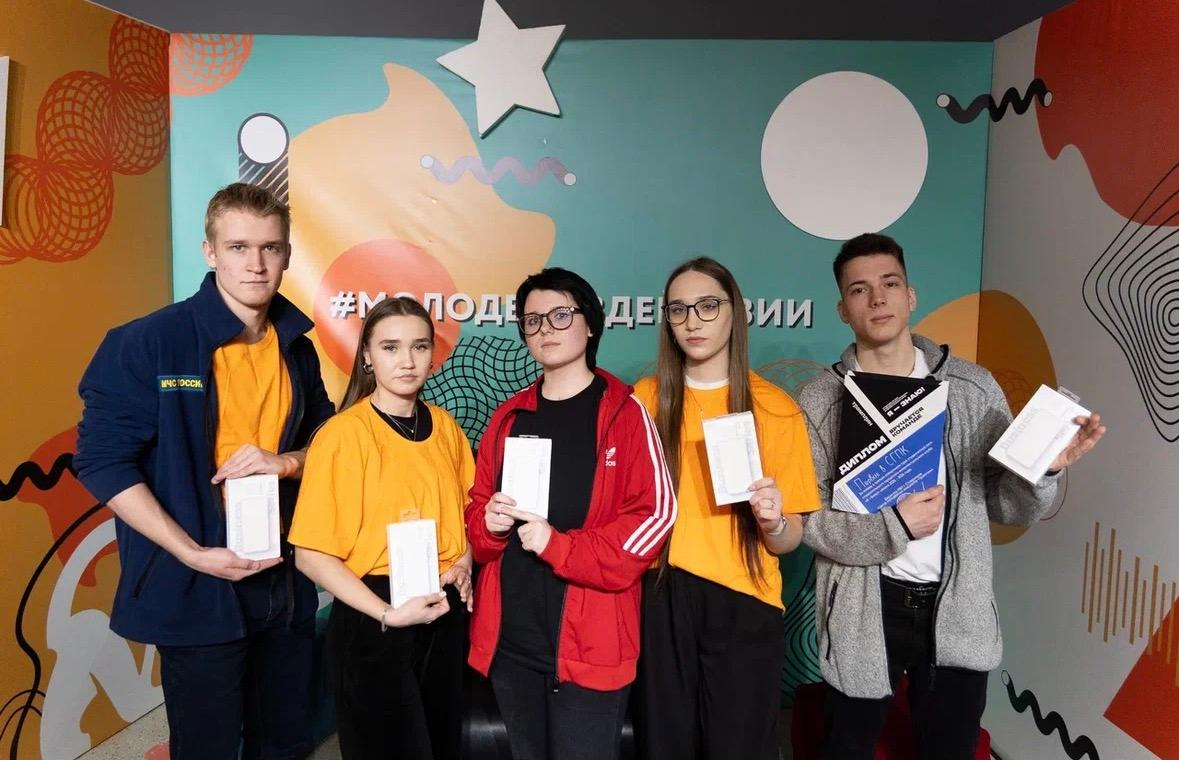 За выход в финал интеллект-клуба «Я – Знаю!» в Ставрополе поборолись 27 команд