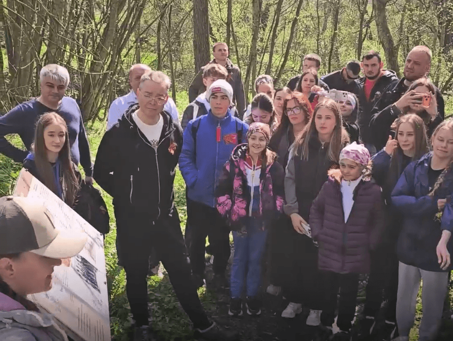 Губернатор и «Движение первых» посетили экскурсию в Томузловской даче