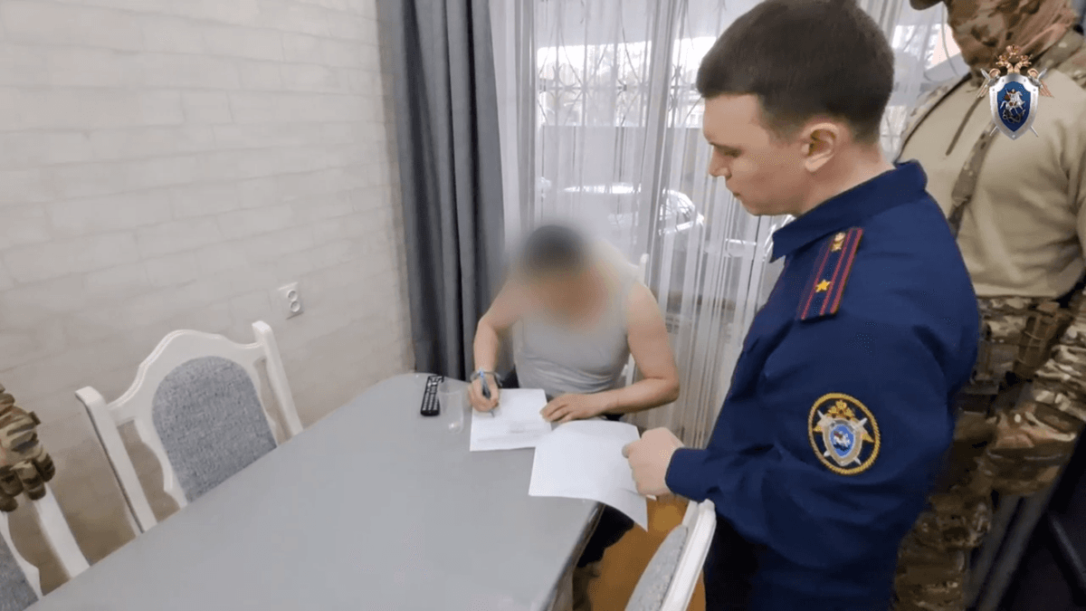 В Минеральных Водах налогового инспектора арестовали за взятку