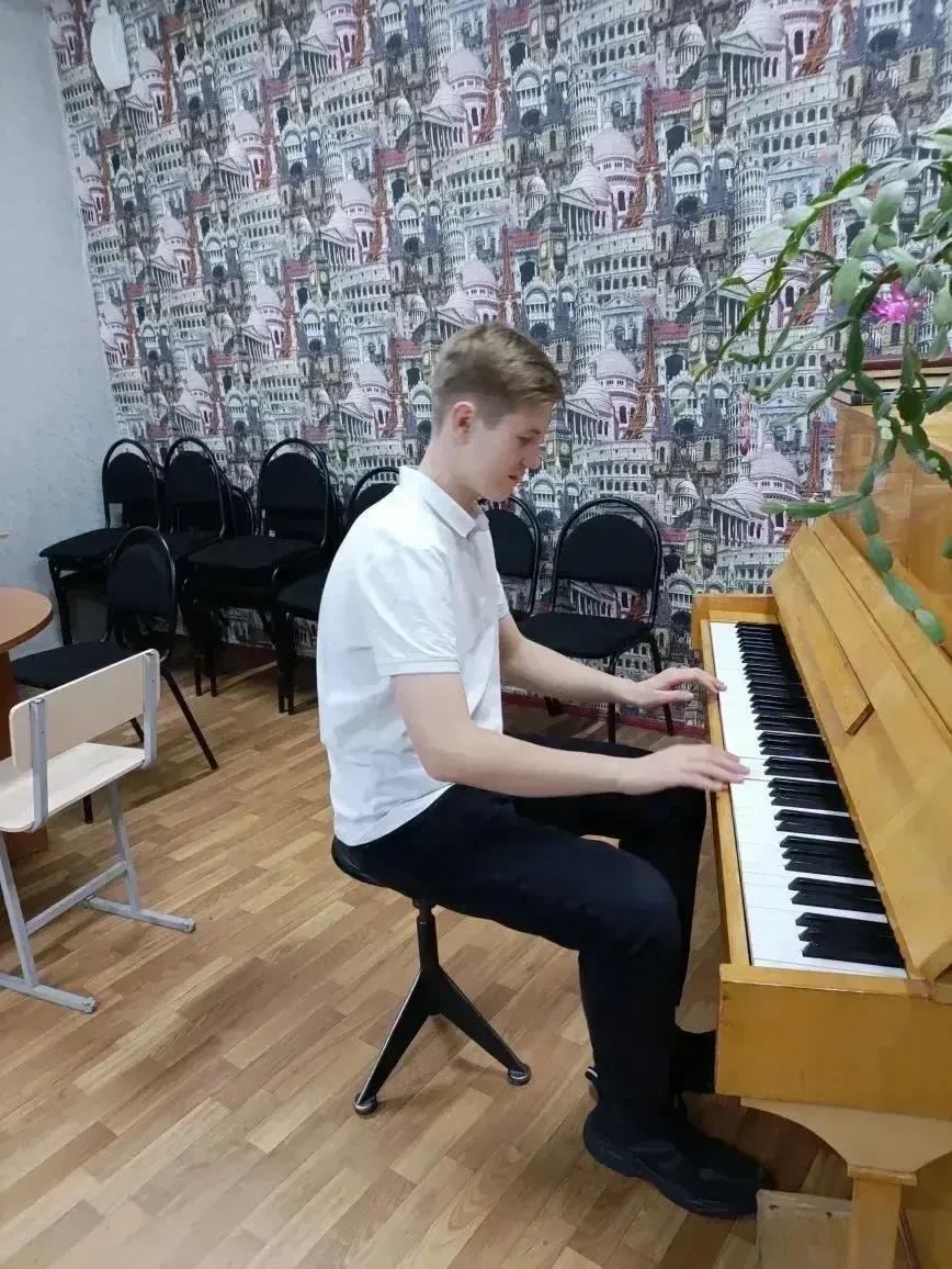 В Грачёвскую ДМШ закупят инструменты и оборудование на 9 млн рублей