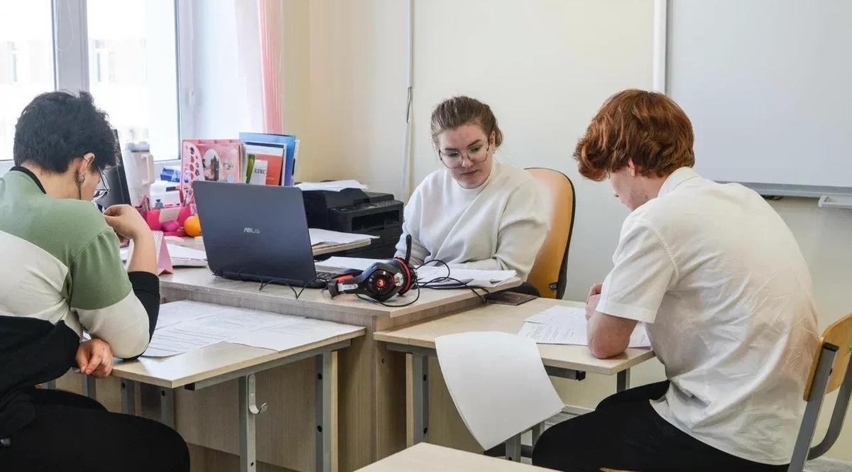 Онлайн-консультации по ЕГЭ охватили свыше 7 тысяч школьников Ставрополья