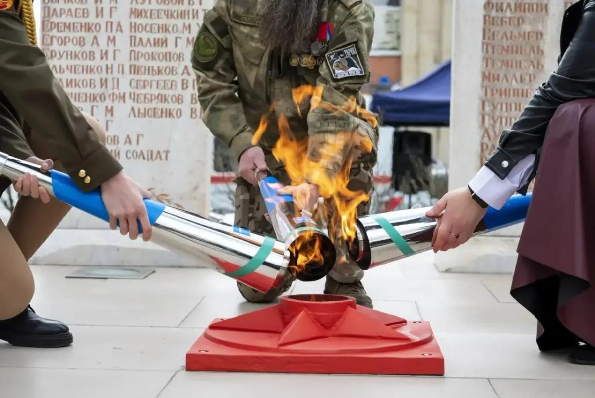 Восстановленный Вечный огонь зажгли в станице Константиновской