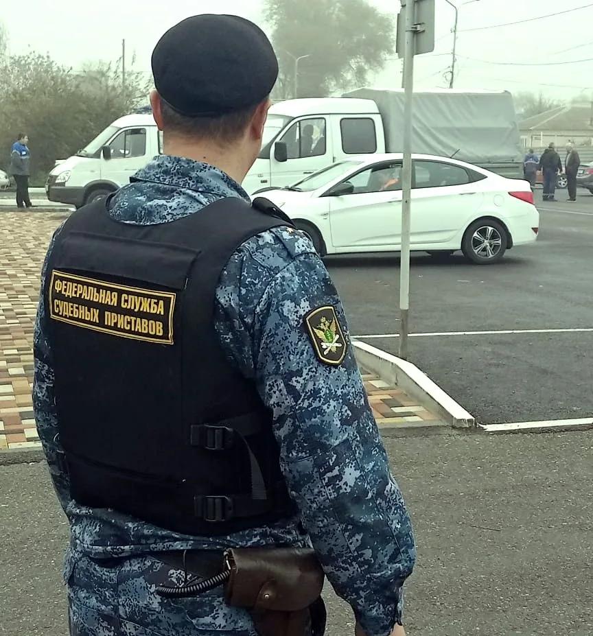 В Кисловодске судебные приставы убедили ТСЖ выполнить ремонт трубопровода в МКД