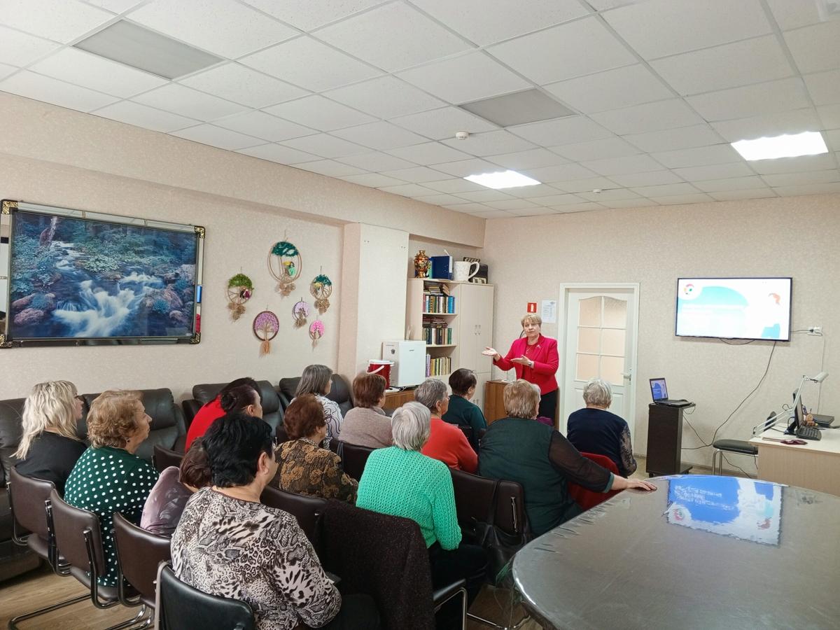В Грачевском округе пенсионерам провели занятие по финансовой грамотности