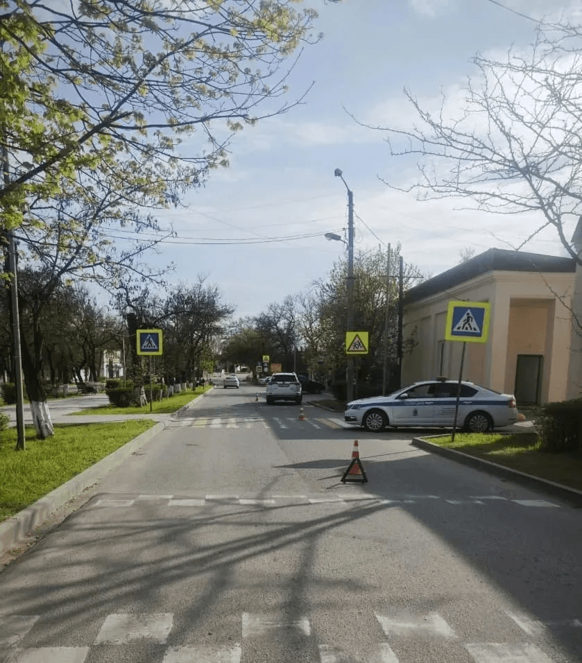В Буденновске на пешеходном переходе сбили женщину