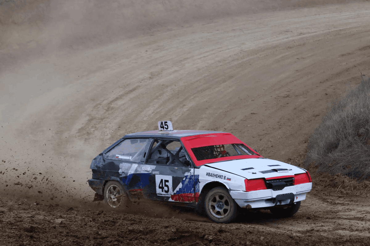 В Зеленокумске прошел турнир по автокроссу