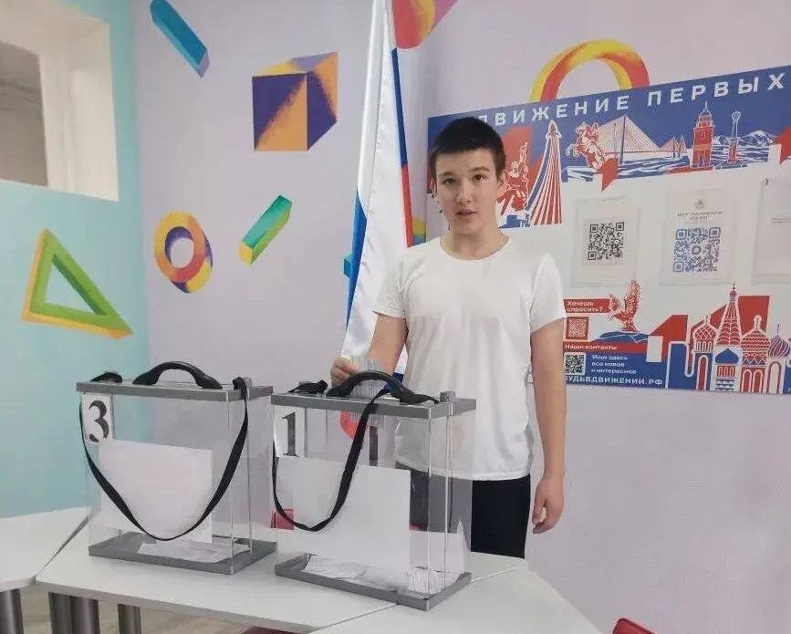 В Кировском округе школьники выбрали инициативные проекты