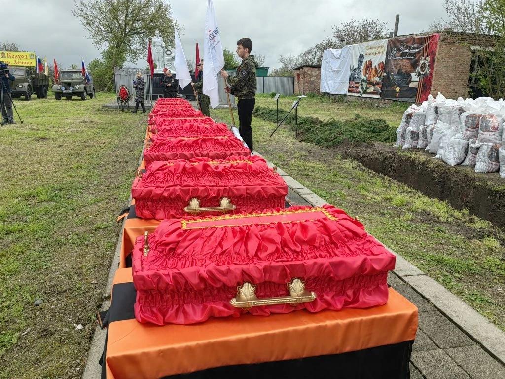В станице Галюгаевской перезахоронили останки погибших в 1942-1943 годах бойцов