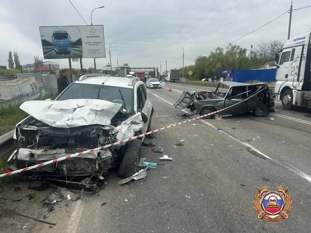 В тройном ДТП в Невинномысске травмы получили 4 участника