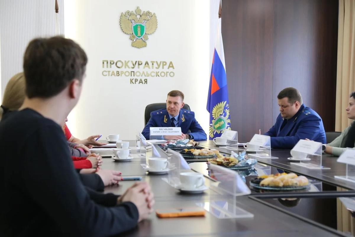 Прокурор Ставропольского края встретился с представителями СМИ региона