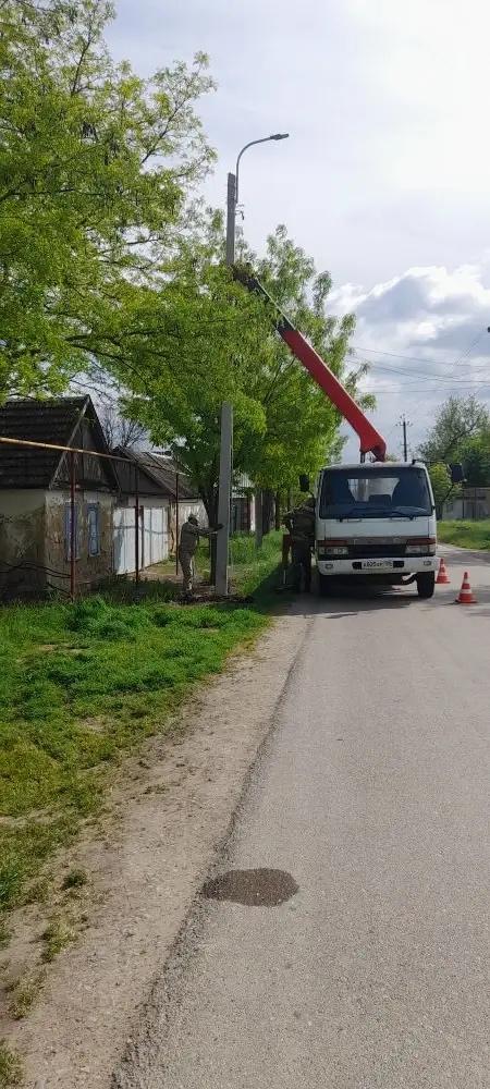До конца июля на улице Тихонова села Отказное построят линии наружного освещения