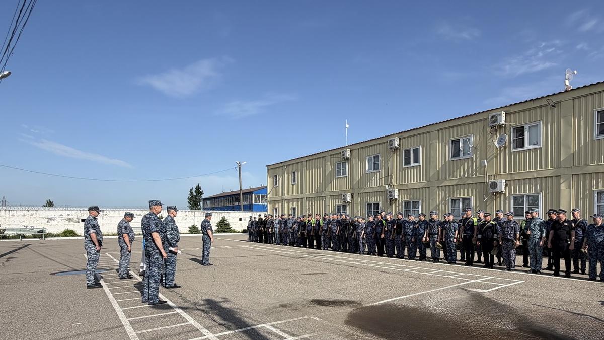 На КПП «Ищерское» на границе Ставрополья и Дагестана сменили полицейский отряд