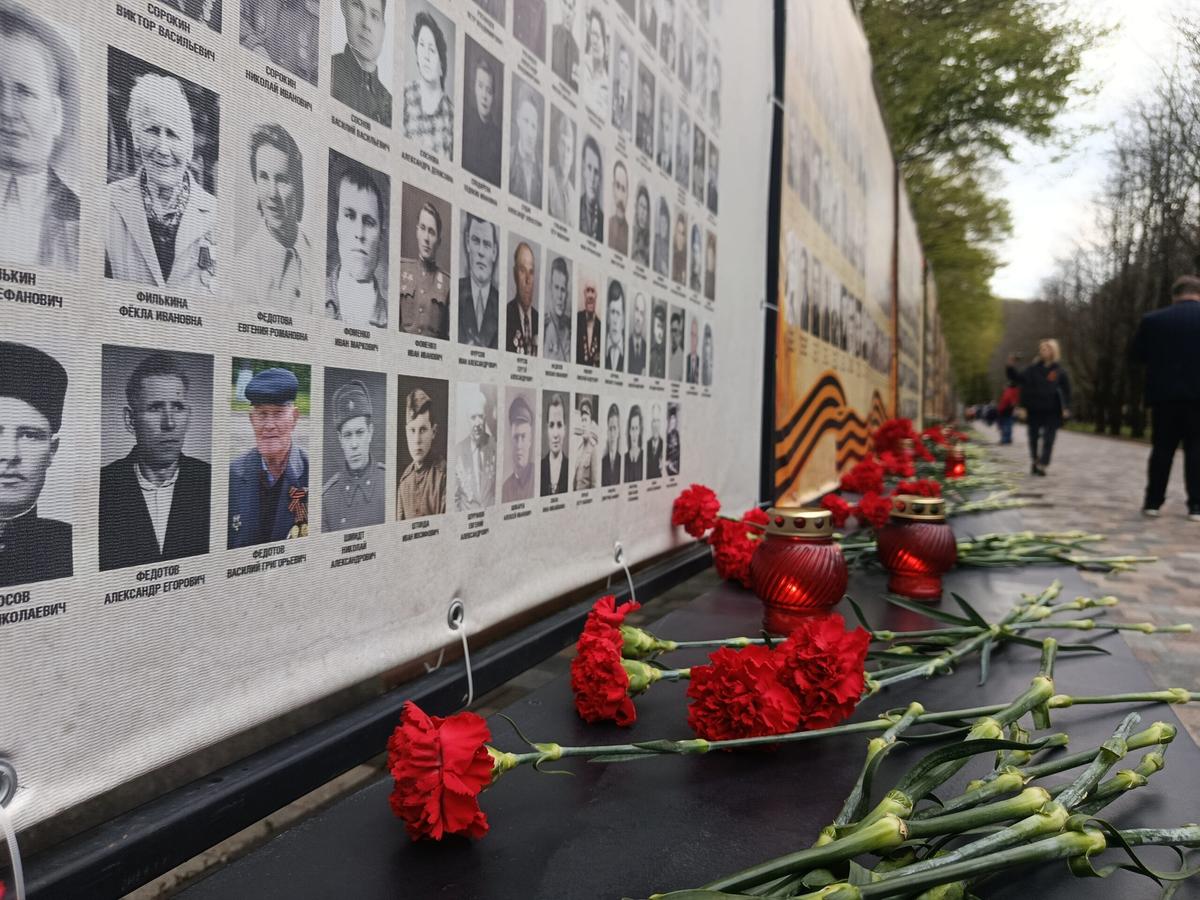 На Алее Славы в Ставрополе открыли обновленную Стену памяти «Народная Победа»