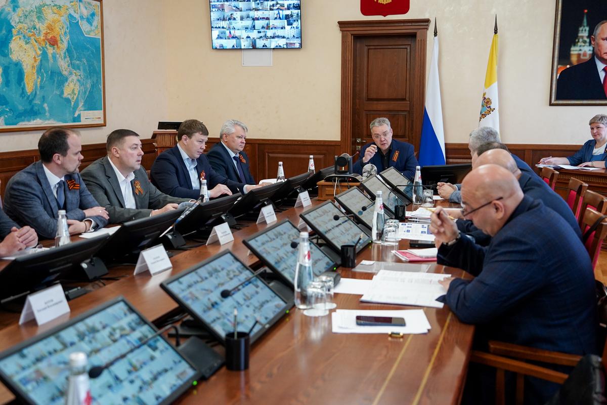 Губернатор Ставрополья провёл совещание по вопросам водоснабжения региона