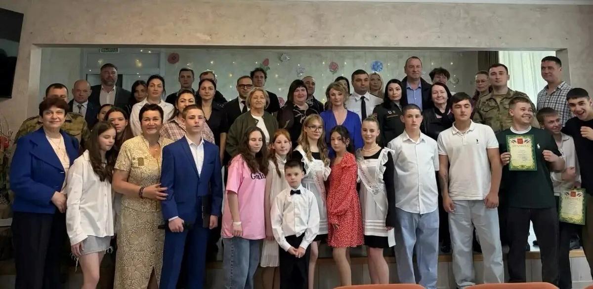 Транспортные полицейские навестили воспитанников детского дома в Иноземцево