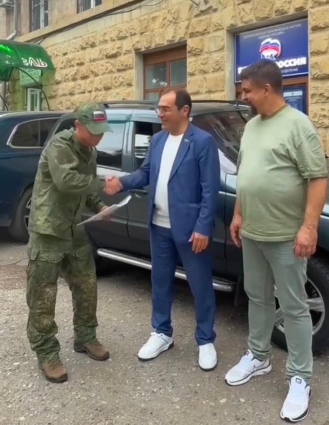 Третий автомобиль за месяц отправили из Кисловодска в зону СВО