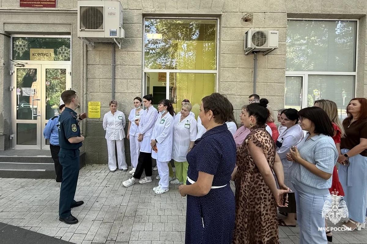 В детской стоматологии Ставрополя эвакуировали персонал и пациентов