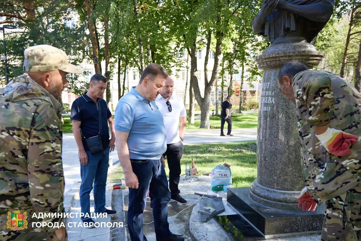 В Ставрополе завершается благоустройство сквера в районе лицея №8