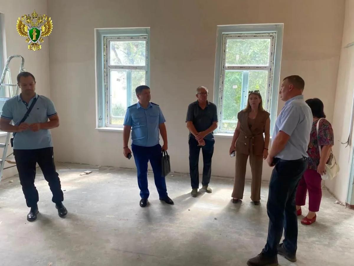 Прокуратура контролирует ход ремонта музея в Кировском округе