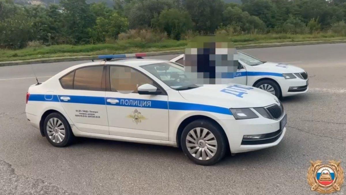 За сутки в госавтоинспекторы Кисловодска выявили 91 нарушение ПДД