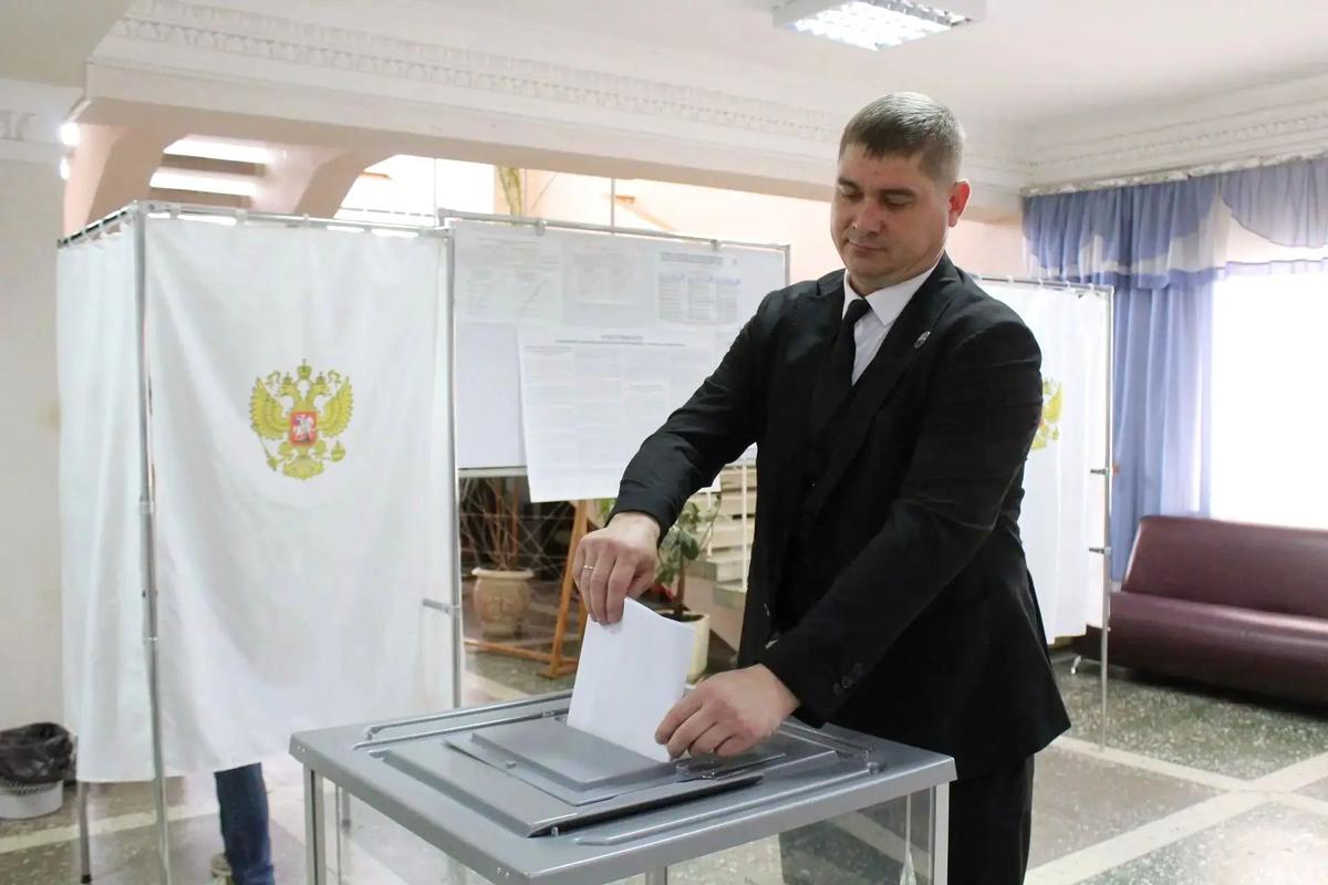 Выпускник программы «Герои Ставрополья» проголосовал в первый день выборов
