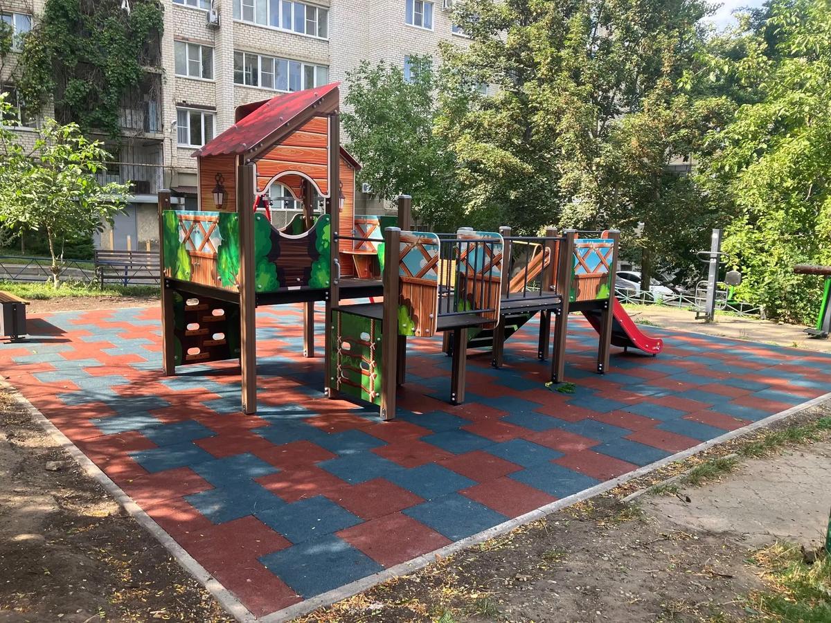 В Ставрополе обновили 22 детские площадки