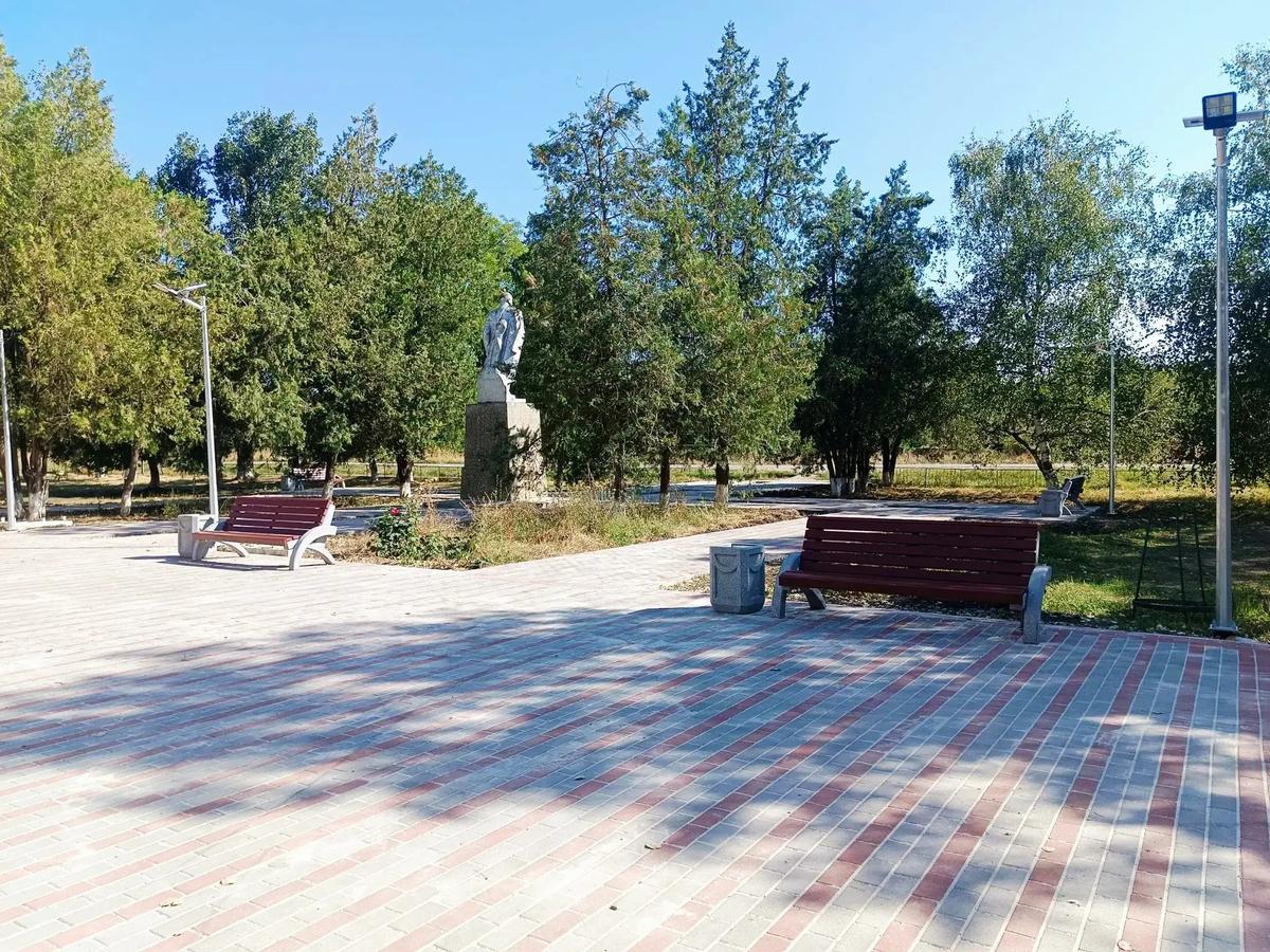 Возле сельского Дома культуры в Минераловодском округе благоустроили территорию