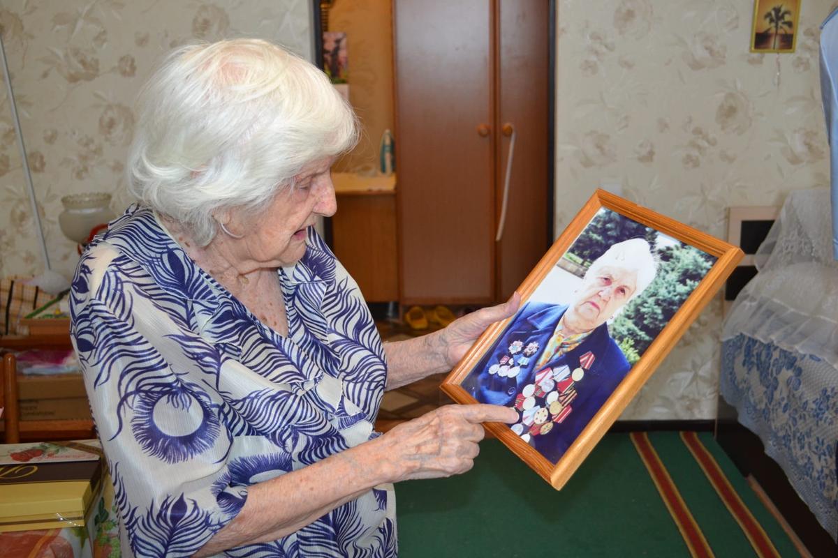 В Предгорном округе поздравили ветерана в день 103-летия
