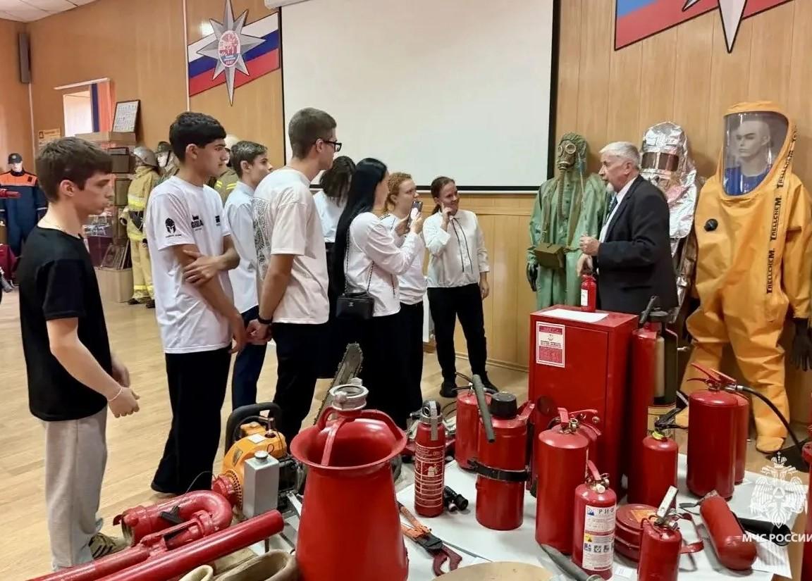 Как БПЛА находят очаги пожара, узнали воспитанники школы-интерната 36 Ставрополя