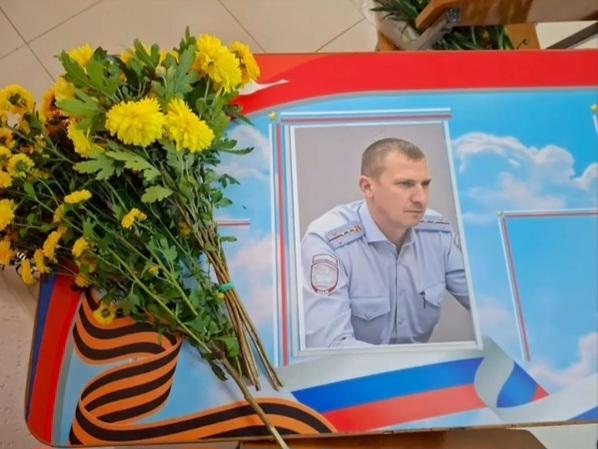 Во 2-й школе в Новопавловске открыли «Парту Героя» в память о погибшем бойце СВО