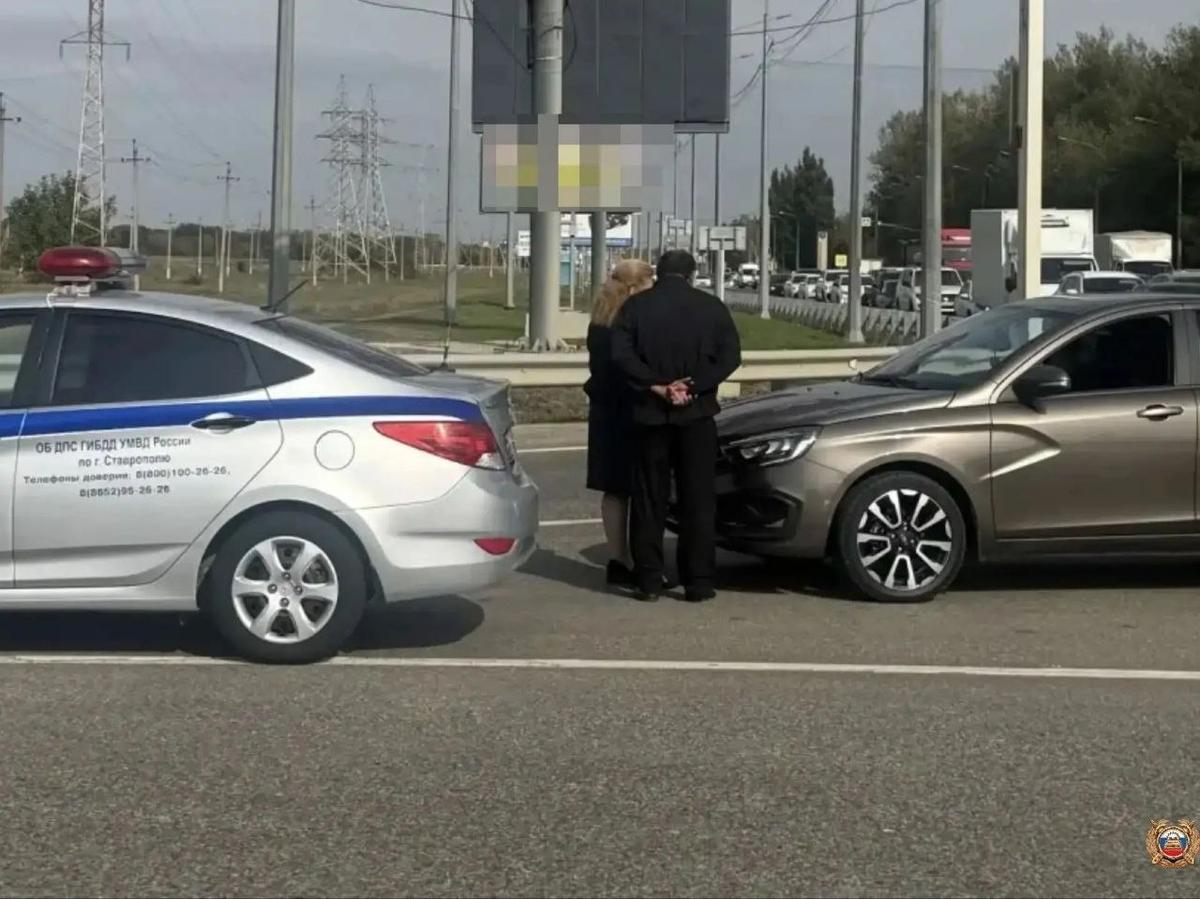 Автоинспекторы арестовали автомобиль ставропольца за непогашенные штрафы