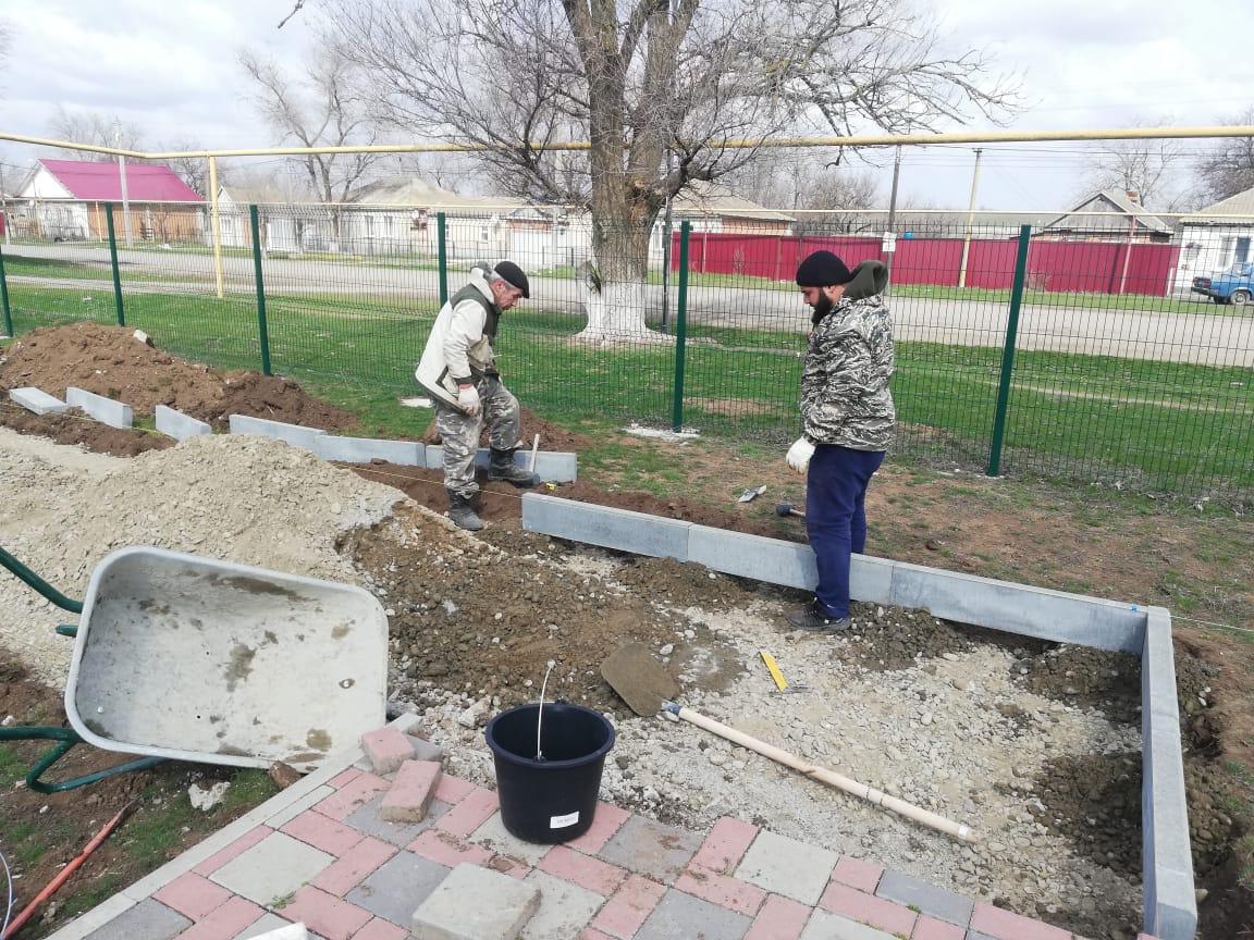 Началось обустройство зоны отдыха в ауле Ипатовского округа