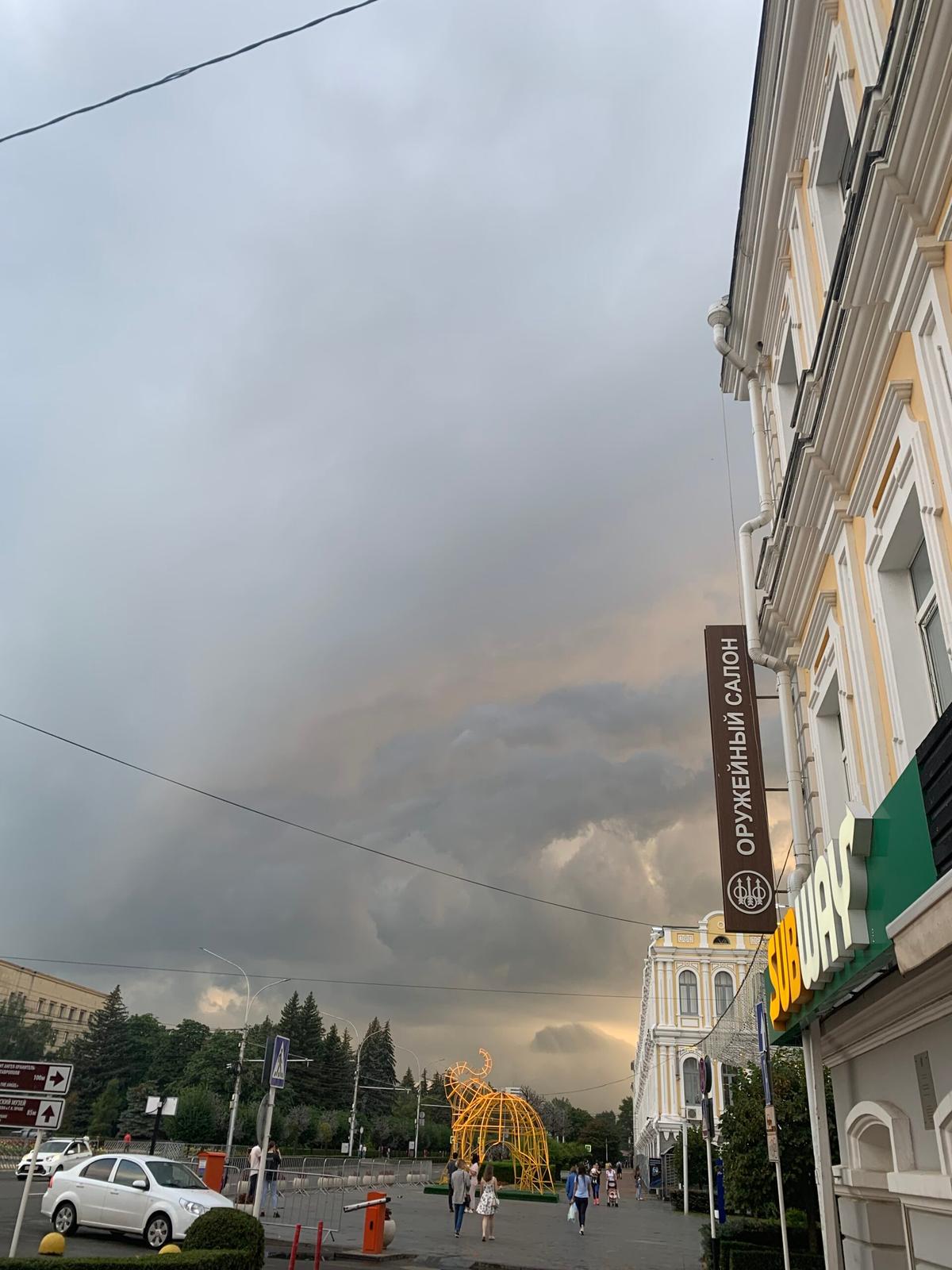 Штормовое предупреждение в связи с грозой объявлено на Ставрополье на три дня