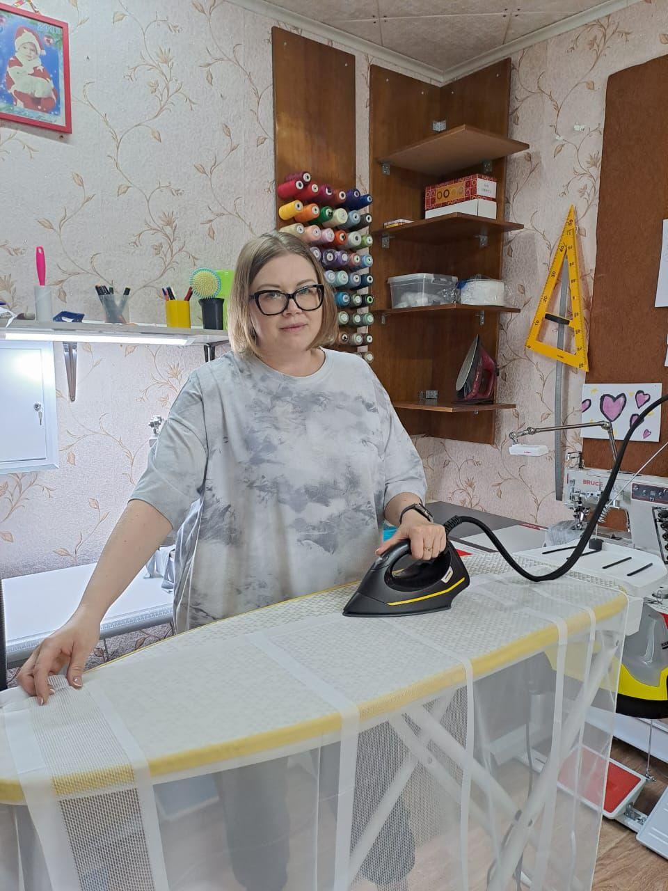 Благодаря соцконтракту жительница Новоалександровска открыла собственное ателье