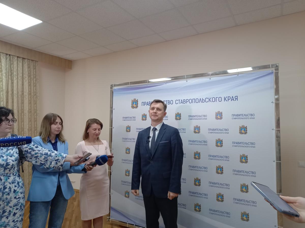 Денис Штанев объяснил почему пациентов в Ставрополе не выпускают на прогулку