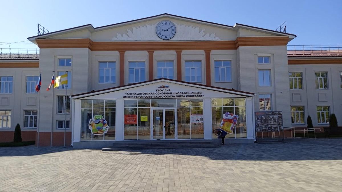 Губернатор Владимиров поручил усилить контроль за реализацией нацпроектов в крае
