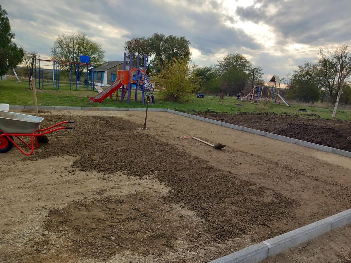 В Новоалександровском округе по инициативе жителей обустроят детскую площадку