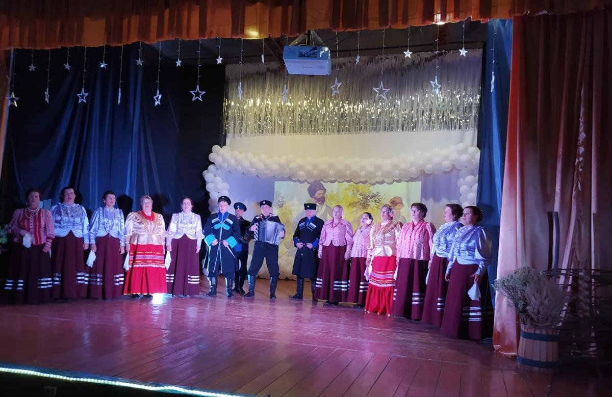 В Ставропольском крае состоялся концерт «Живи, казачество, живи!»