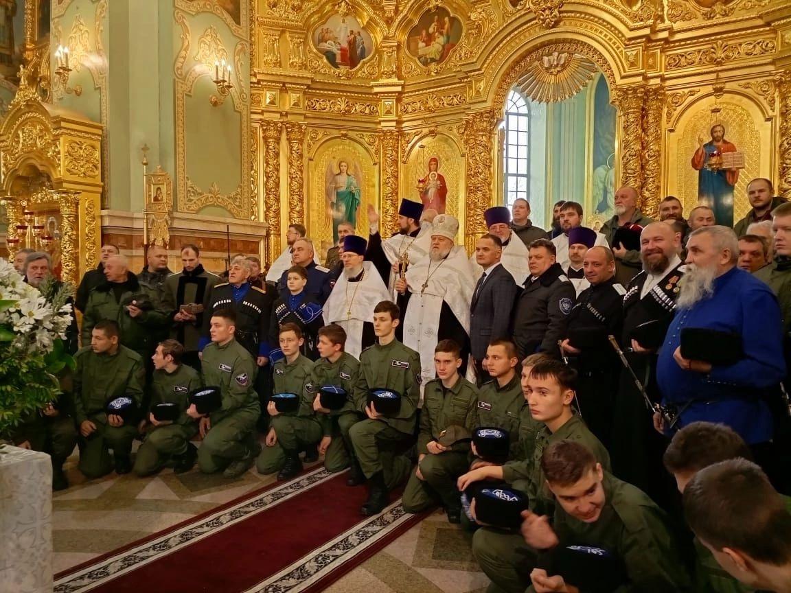 В Казанском кафедральном соборе Ставрополя прошла панихида по казакам и их семьям