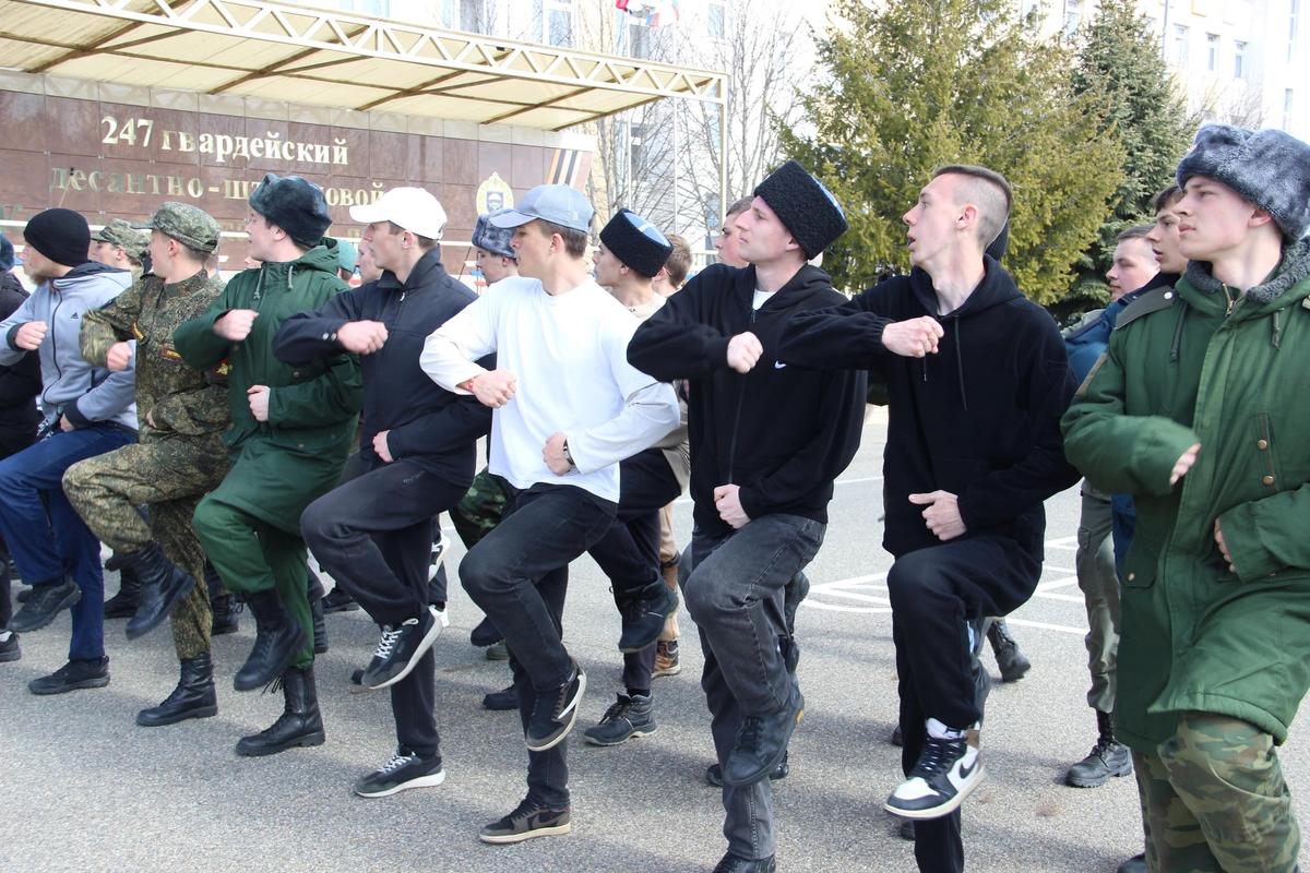 Терские казаки начали подготовку к Параду Победы на Красной площади