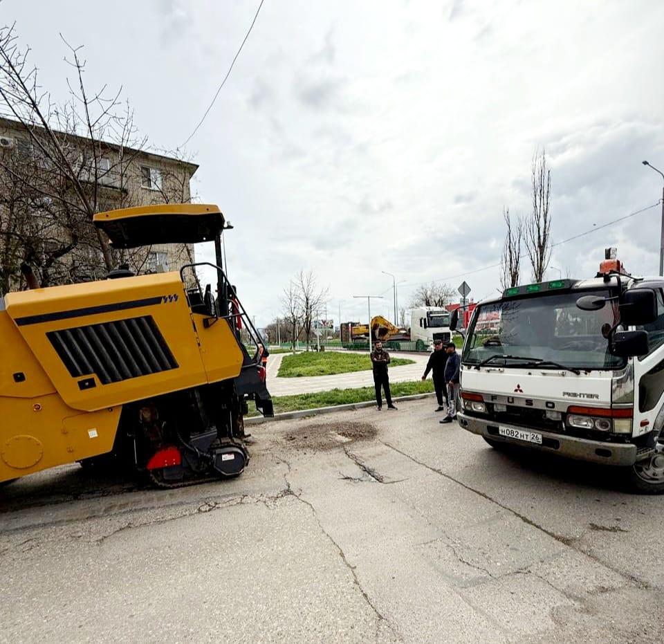 На улице Пролетарской в Минводах начали капитально ремонтировать 1,6 км дороги