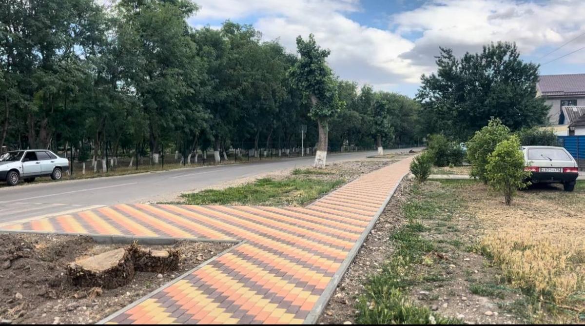 В Кировском округе по нацпроекту приводят в порядок центр села