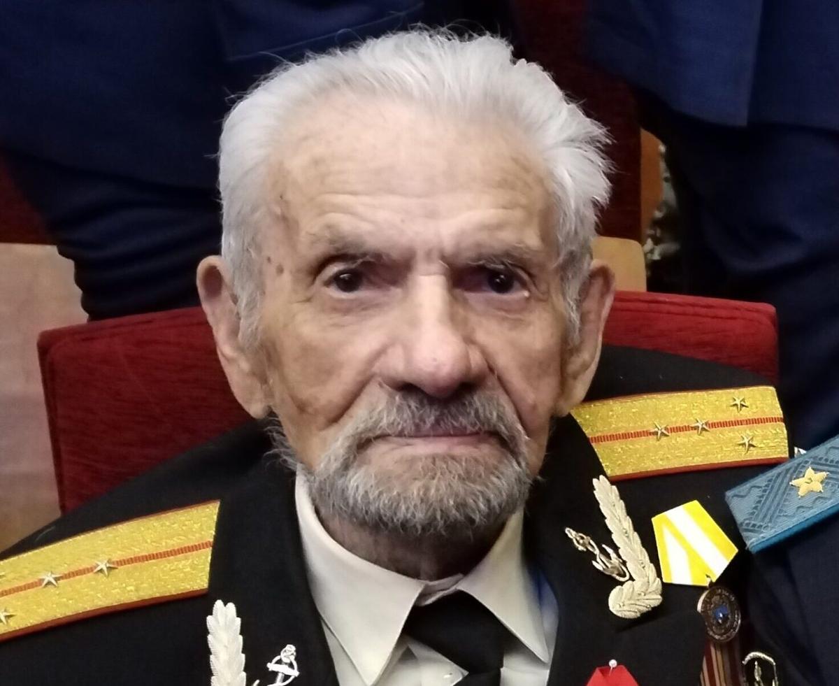 Ветеран, заслуженный ветеринарный врач, почетный гражданин