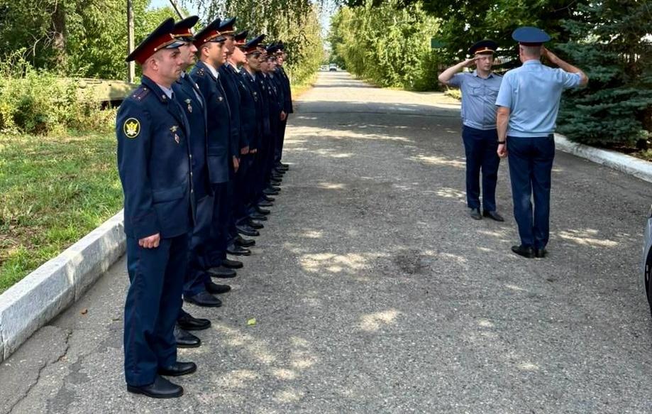Лучшего наставника молодых сотрудников определили в УИС на Ставрополье